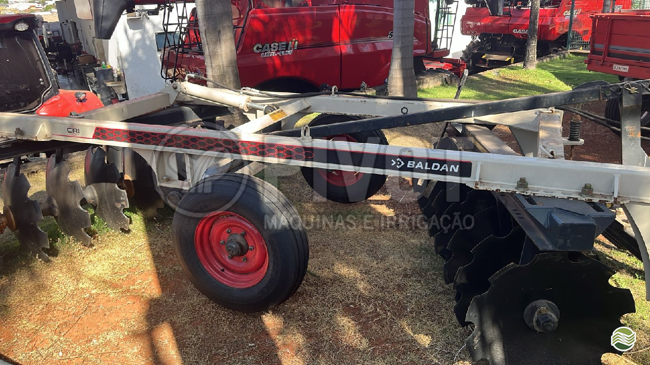 IMPLEMENTOS AGRICOLAS GRADE ARADORA ARADORA 16 DISCOS Pivot Máquinas - Case  GOIANIA GOIAS GO